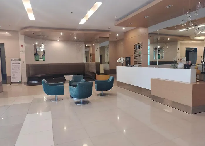 Modern In Quezon With Private Pool And Views Manila