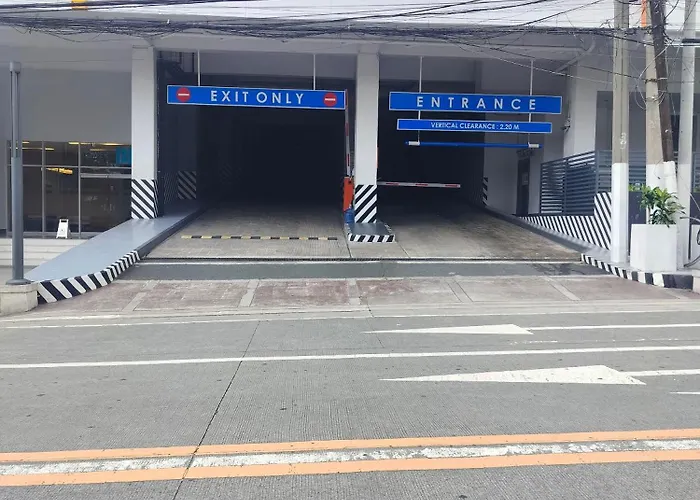 Modern In Quezon With Private Pool And Views Holiday home *