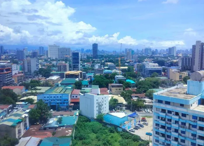 Modern In Quezon With Private Pool And Views * Manila